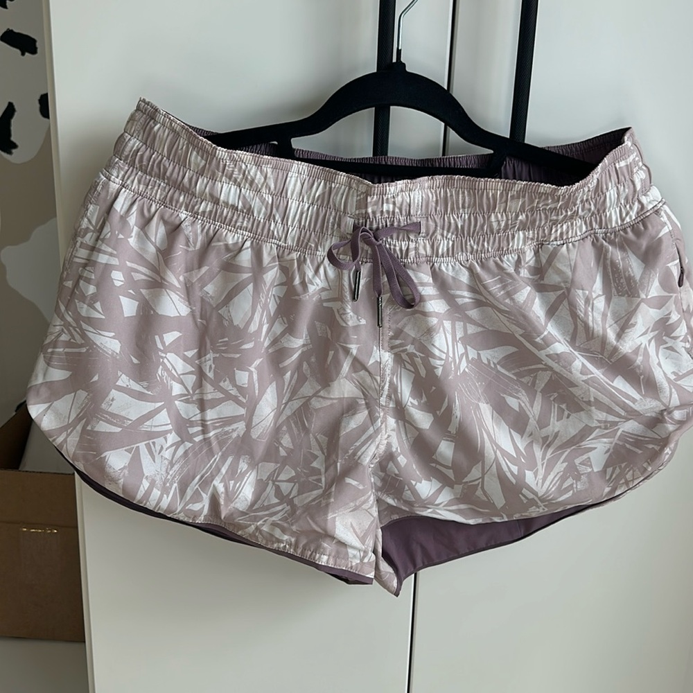 Reversible Lululemon shorts, size 10